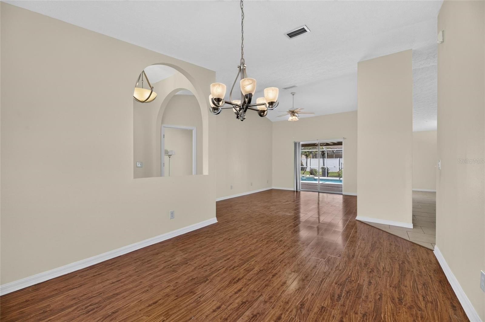 4404 KENDAL CT