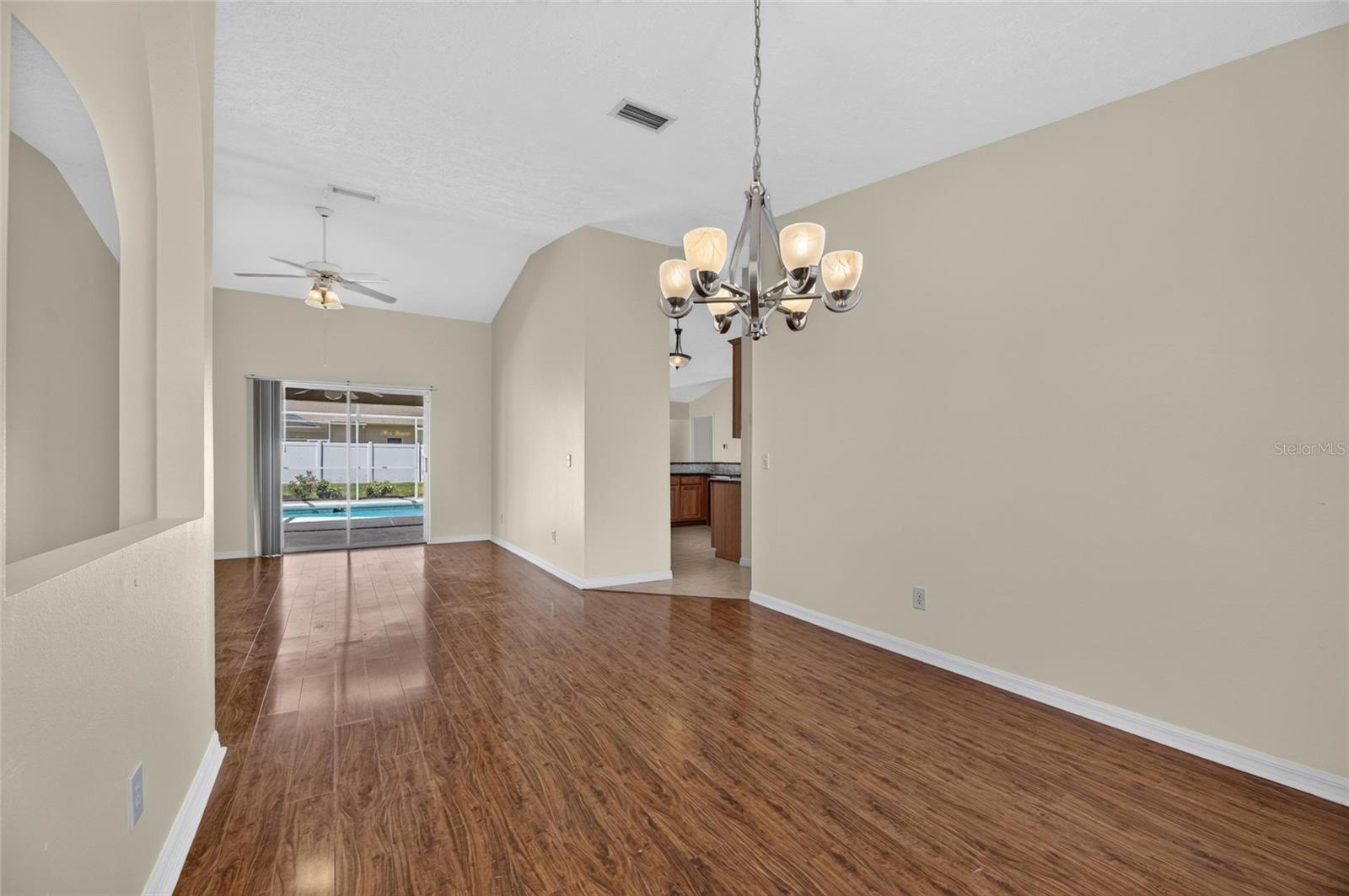 4404 KENDAL CT