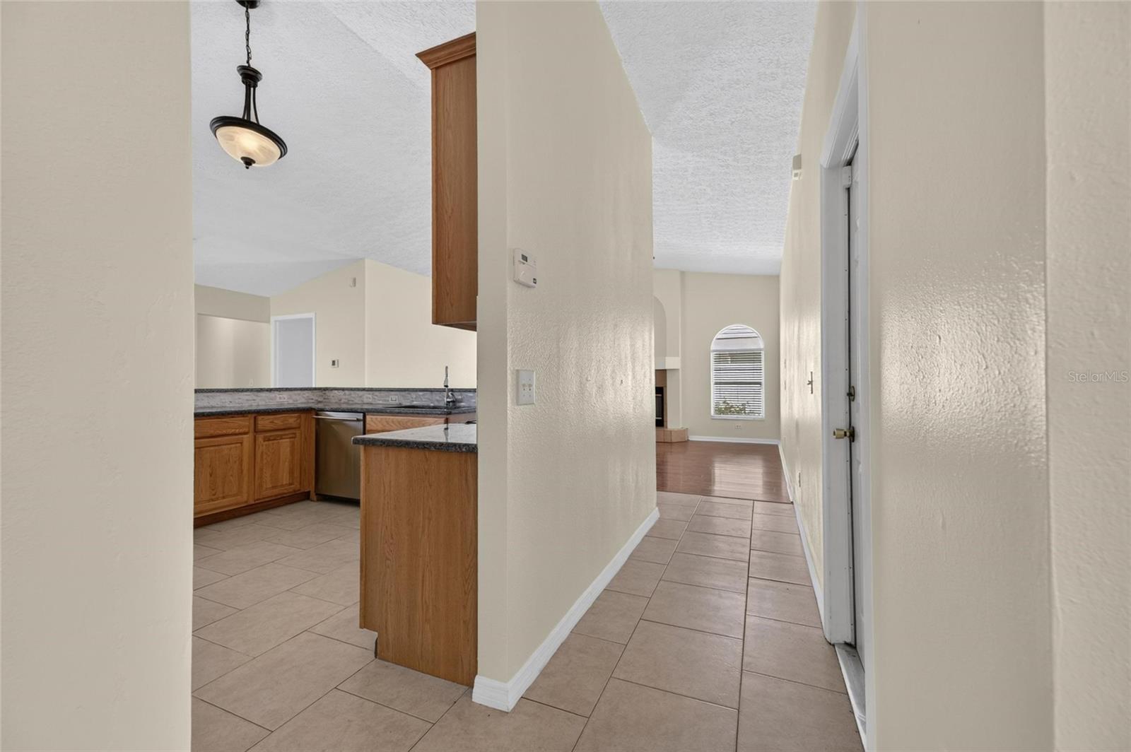 4404 KENDAL CT
