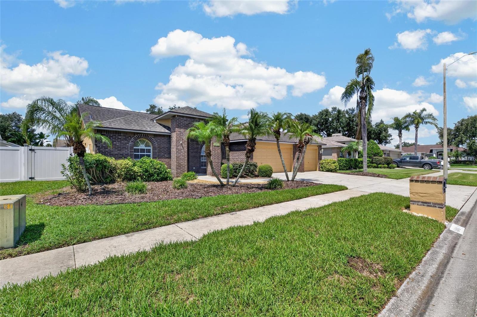 4404 KENDAL CT