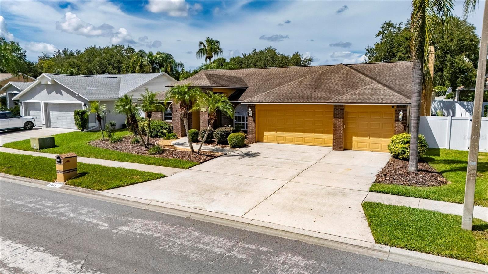 4404 KENDAL CT