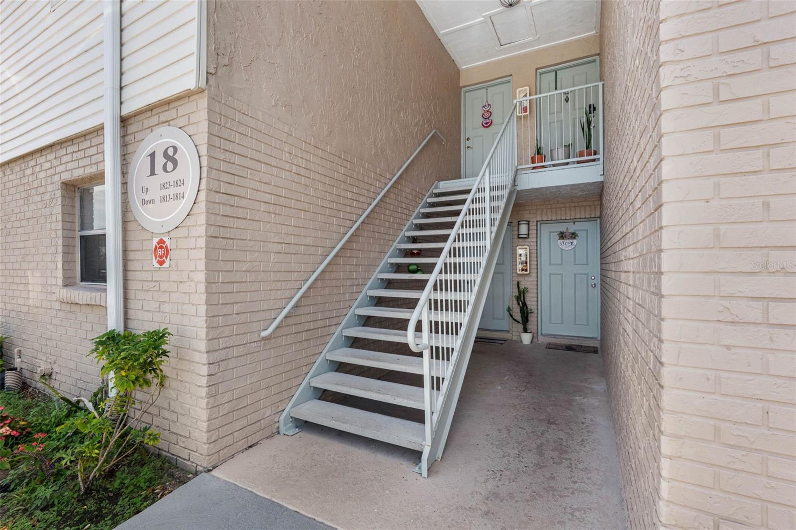7210 N MANHATTAN AVE #1813