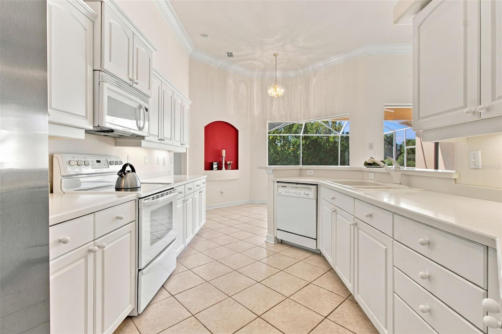 1301 FOX CHAPEL DR