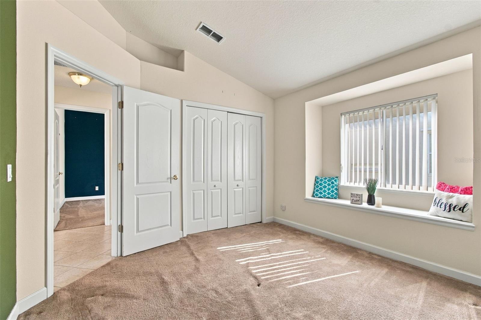 1301 FOX CHAPEL DR