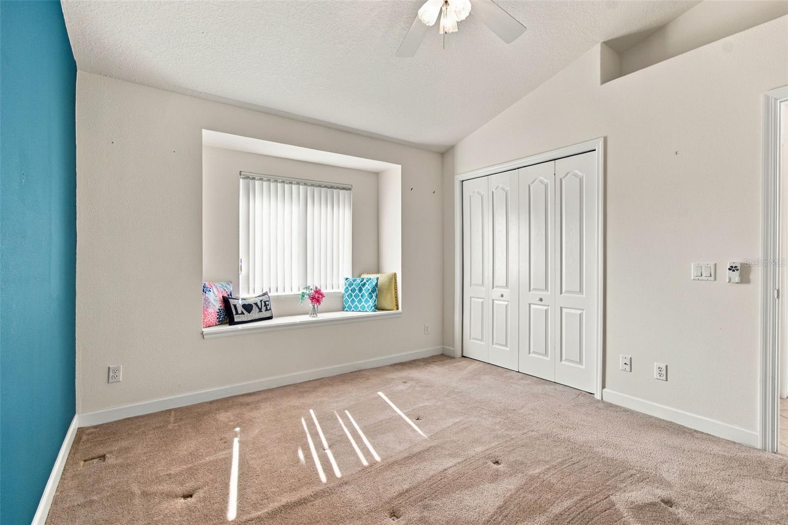 1301 FOX CHAPEL DR
