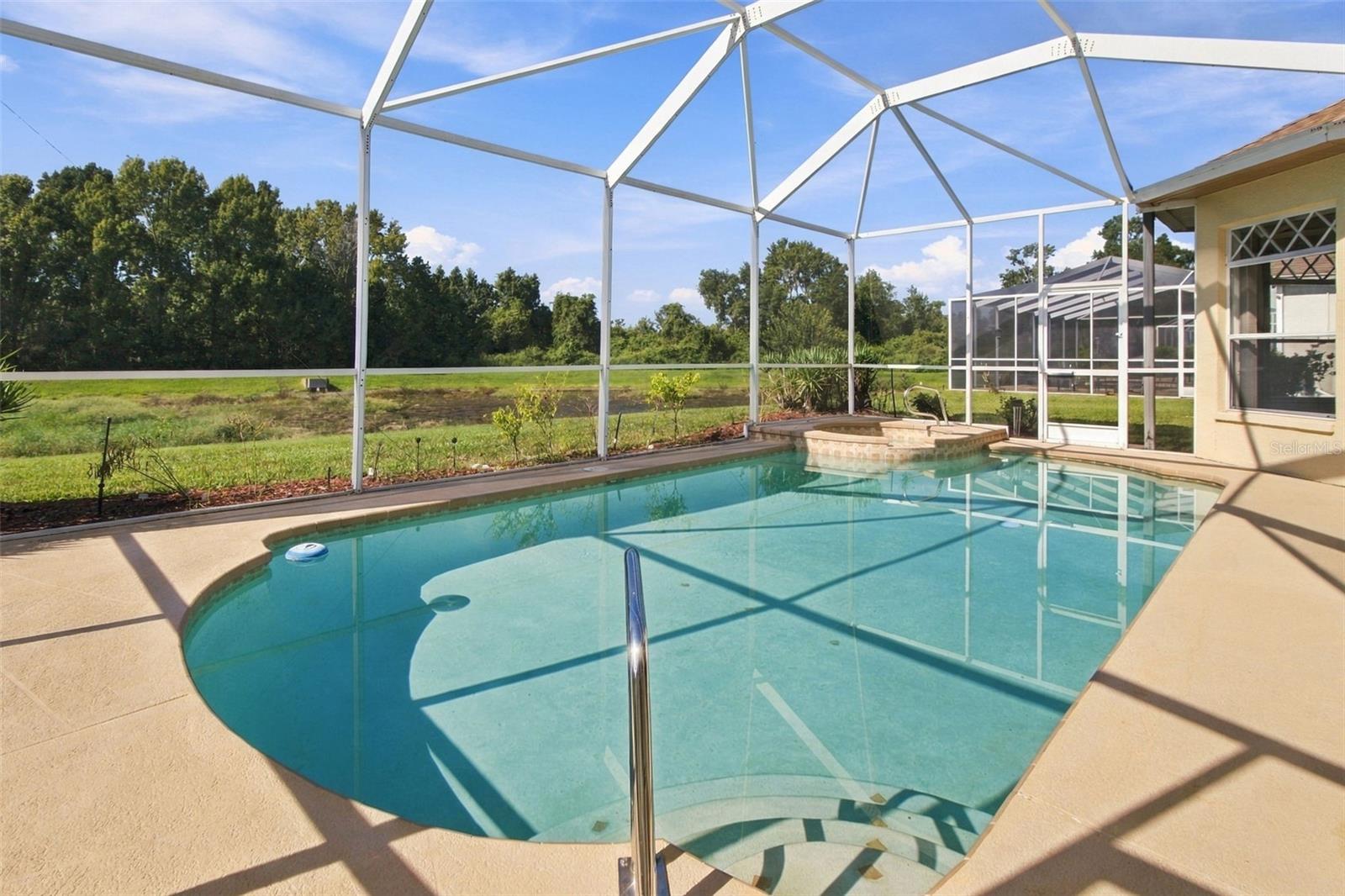 1301 FOX CHAPEL DR