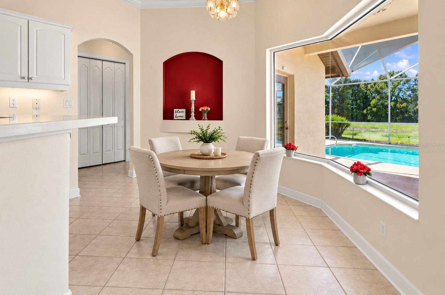 1301 FOX CHAPEL DR