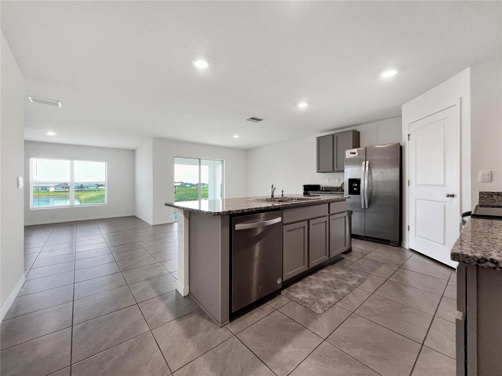 822 WILL SCARLETT AVE