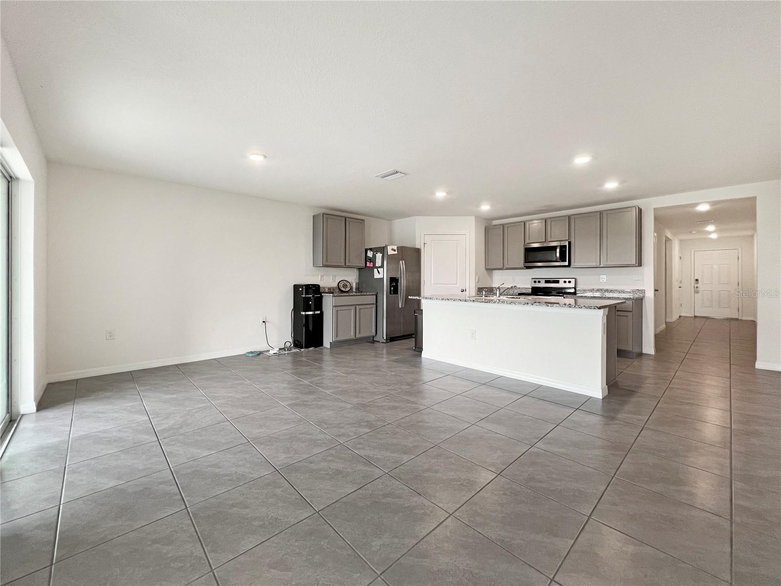 822 WILL SCARLETT AVE