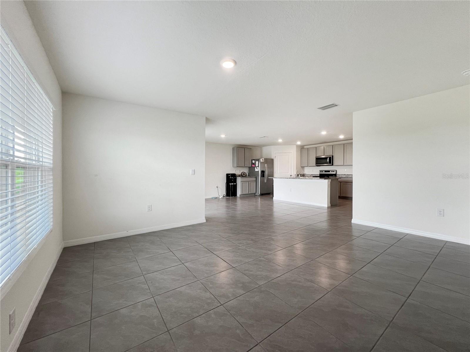 822 WILL SCARLETT AVE