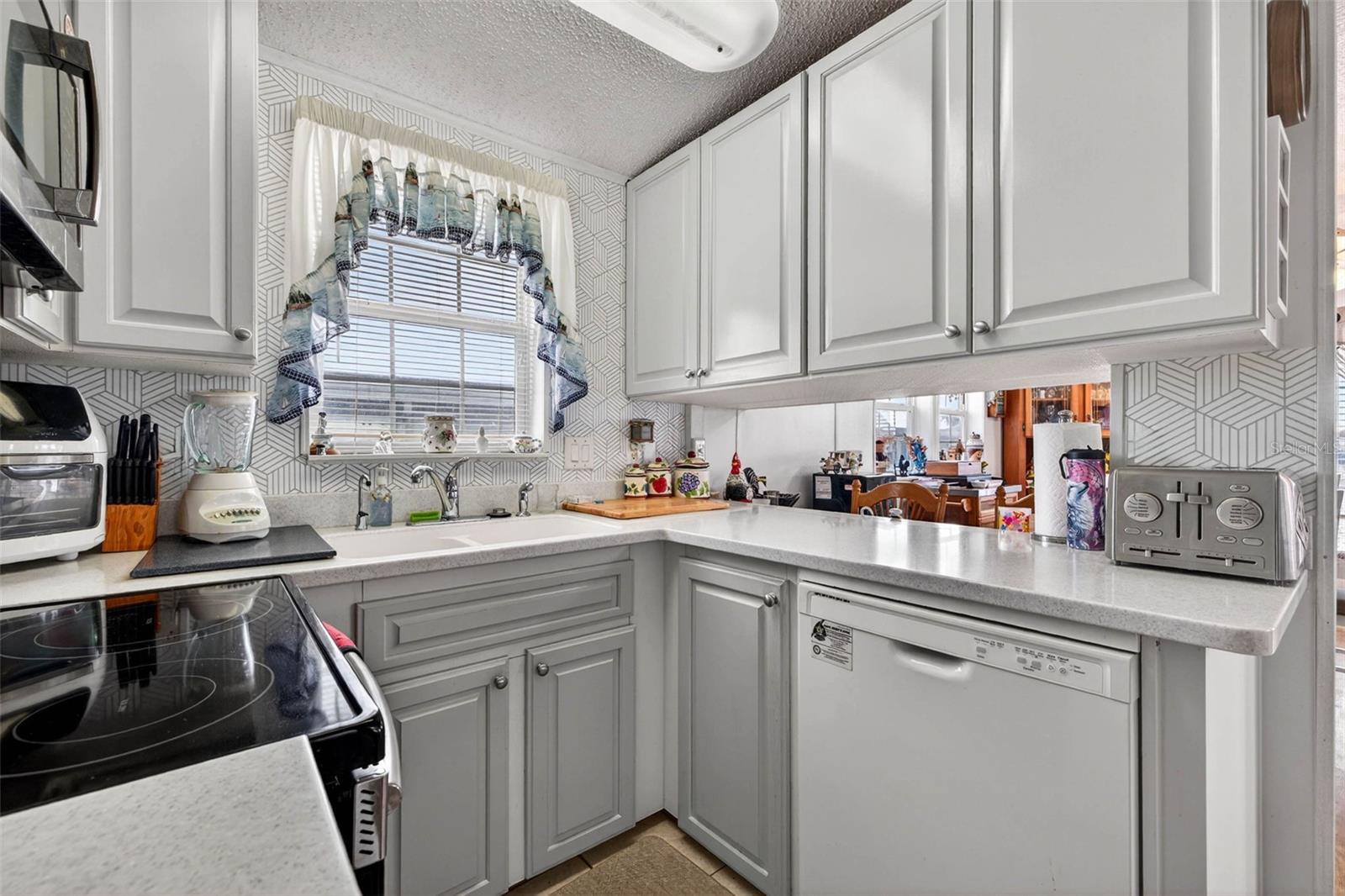 35051 CONDOMINIUM BLVD