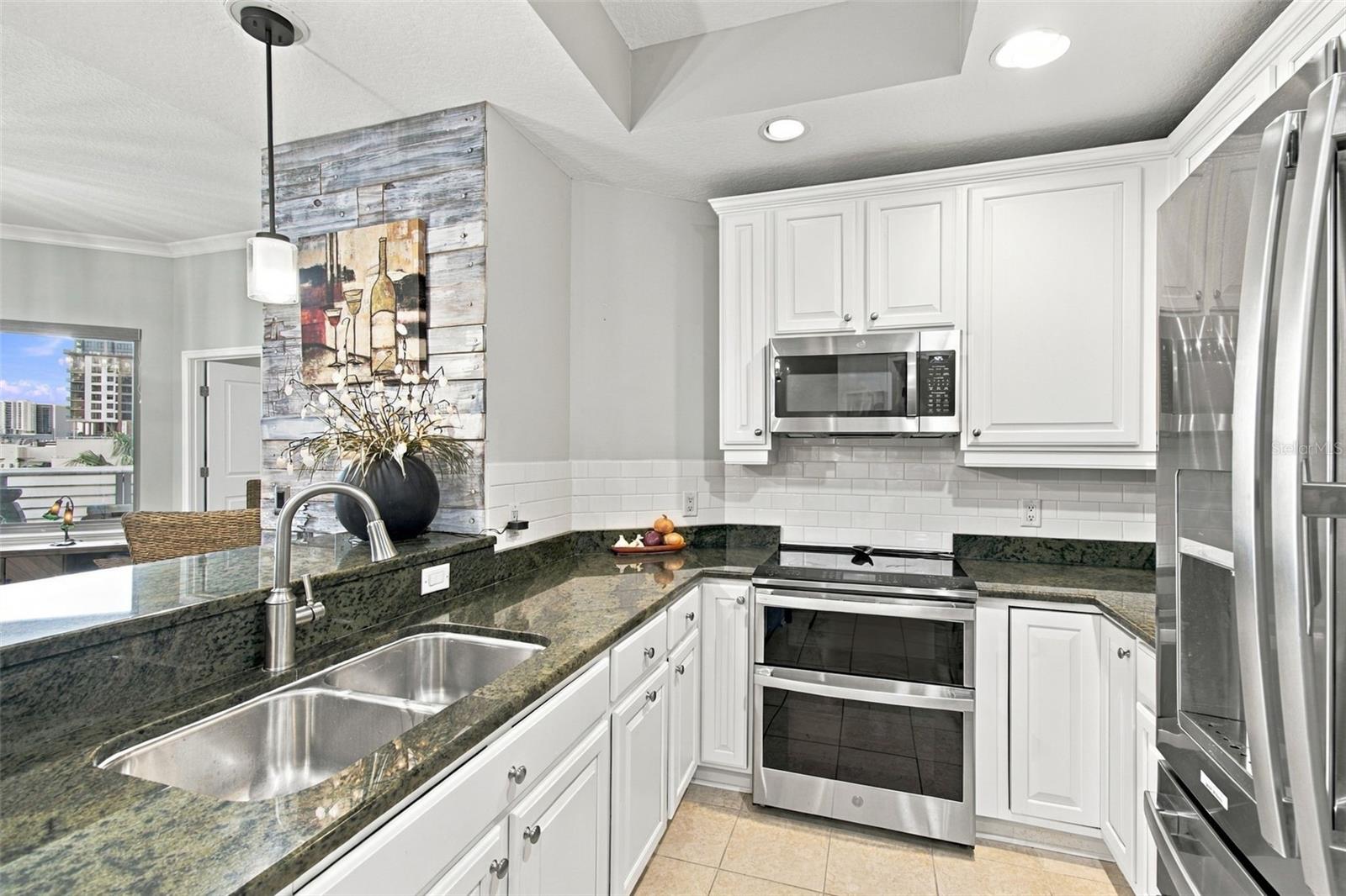 1209 E CUMBERLAND AVE #504