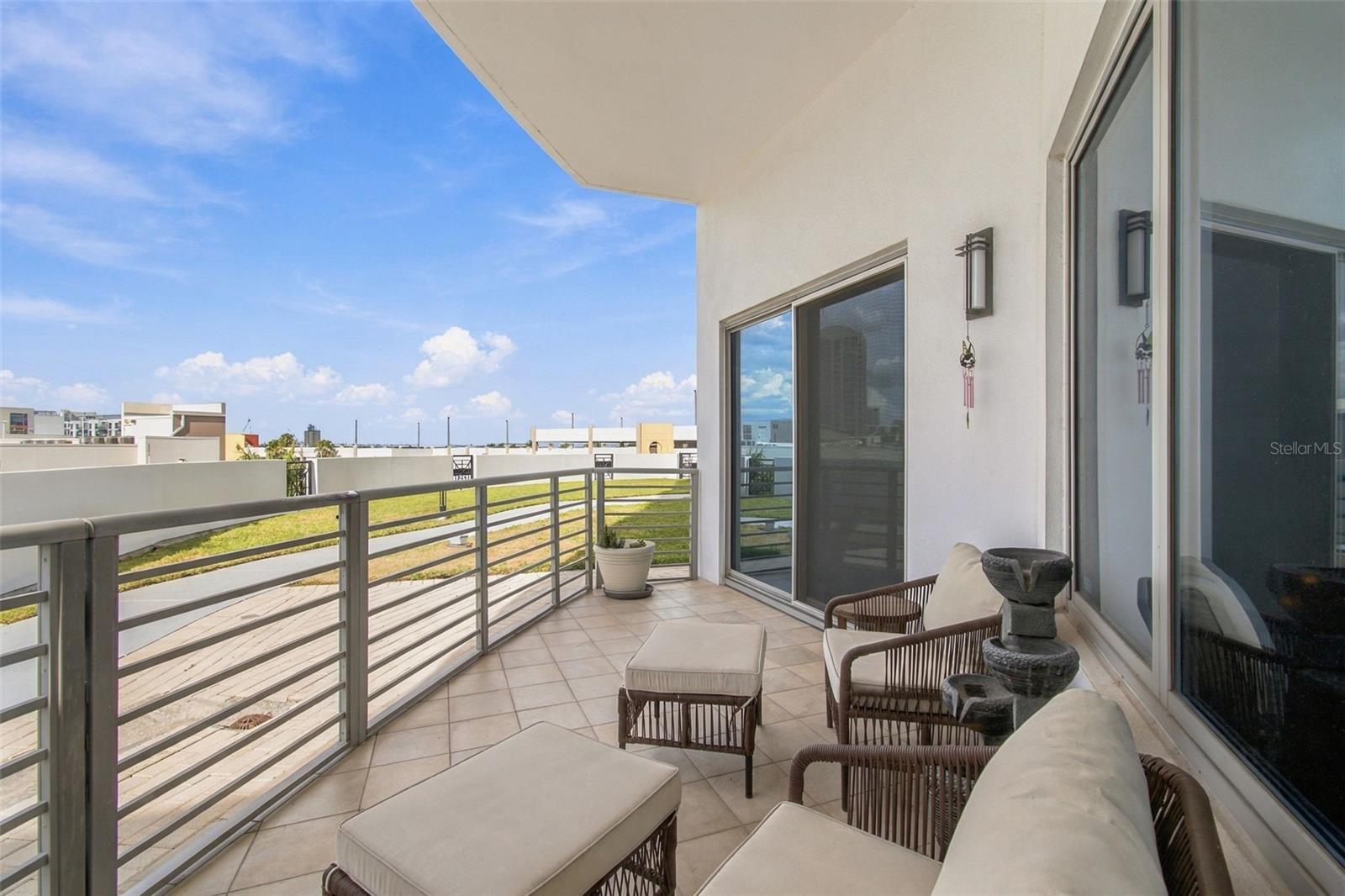 1209 E CUMBERLAND AVE #504