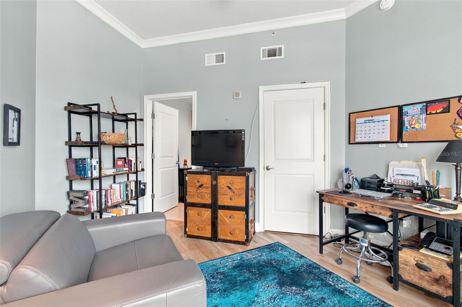 1209 E CUMBERLAND AVE #504