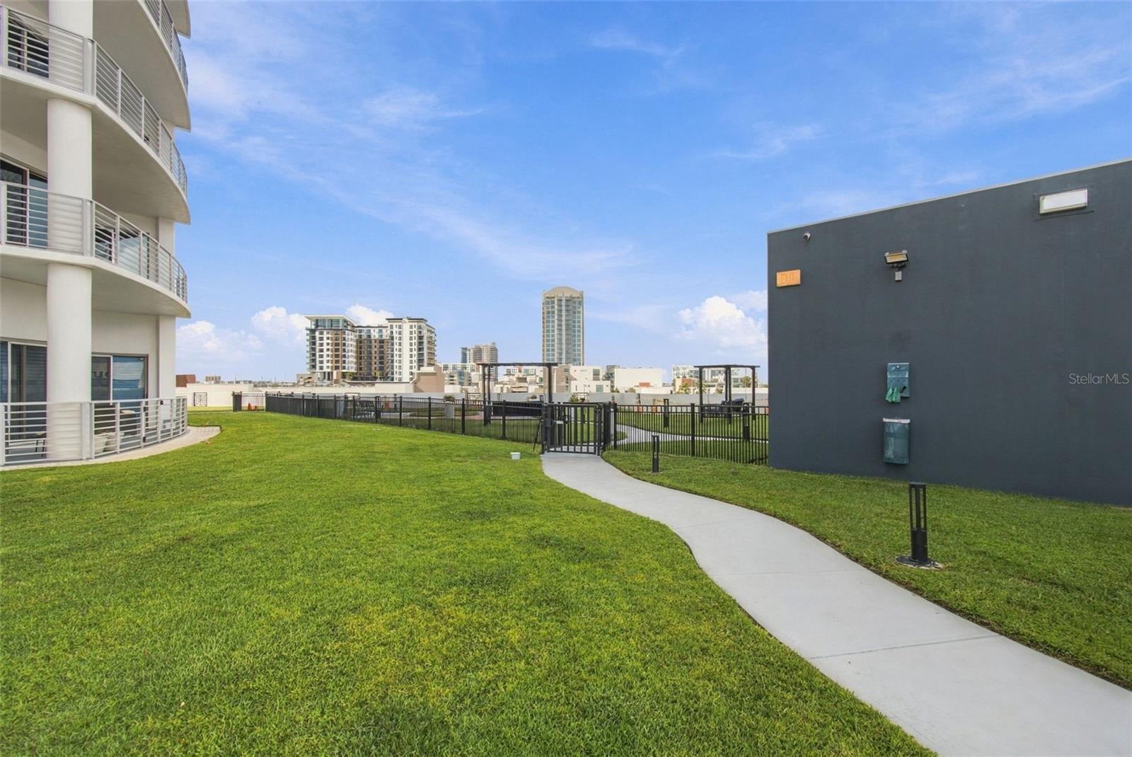 1209 E CUMBERLAND AVE #504