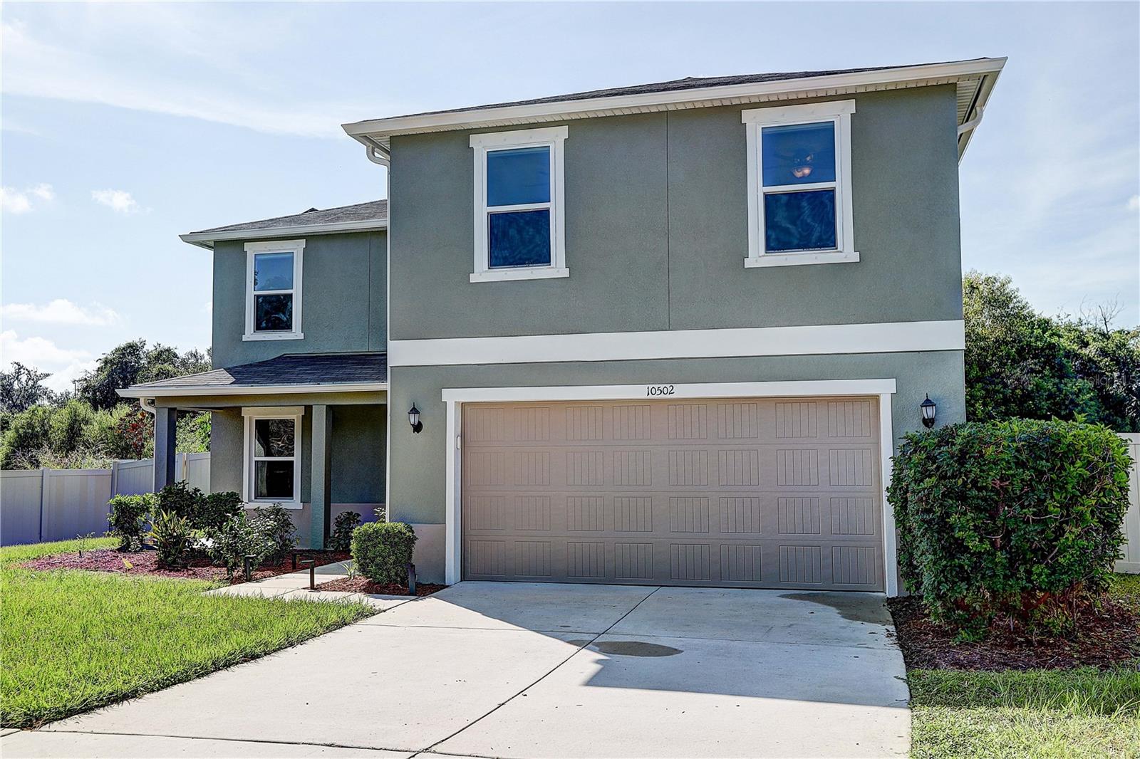 10502 Medford Lake Dr, Riverview