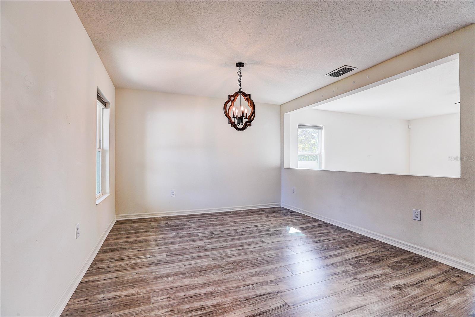 10502 MEDFORD LAKE DR