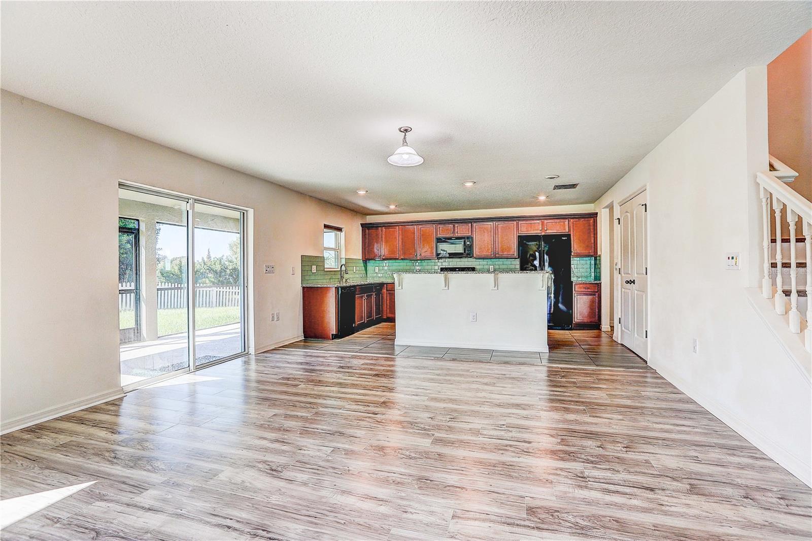 10502 MEDFORD LAKE DR