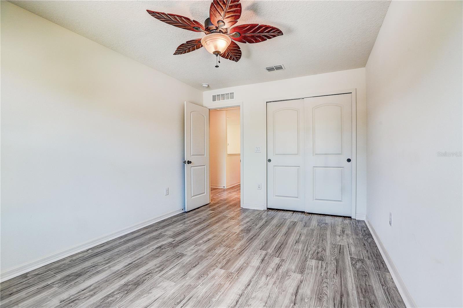 10502 MEDFORD LAKE DR