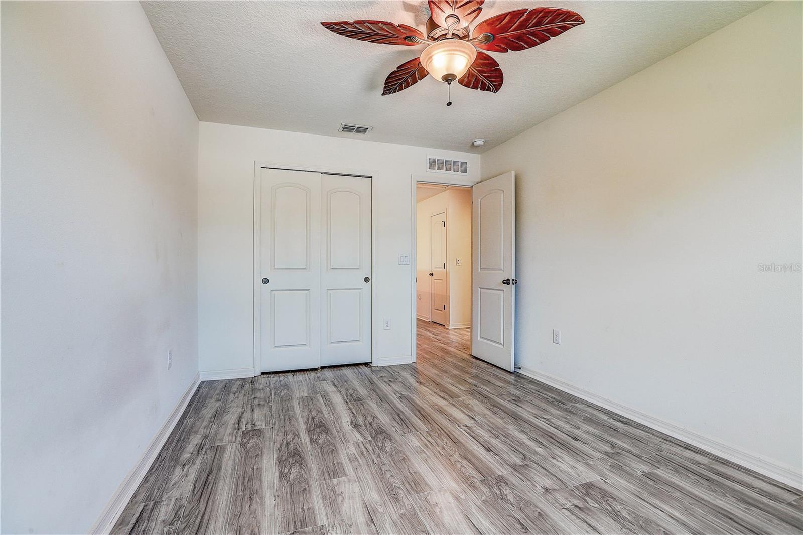 10502 MEDFORD LAKE DR