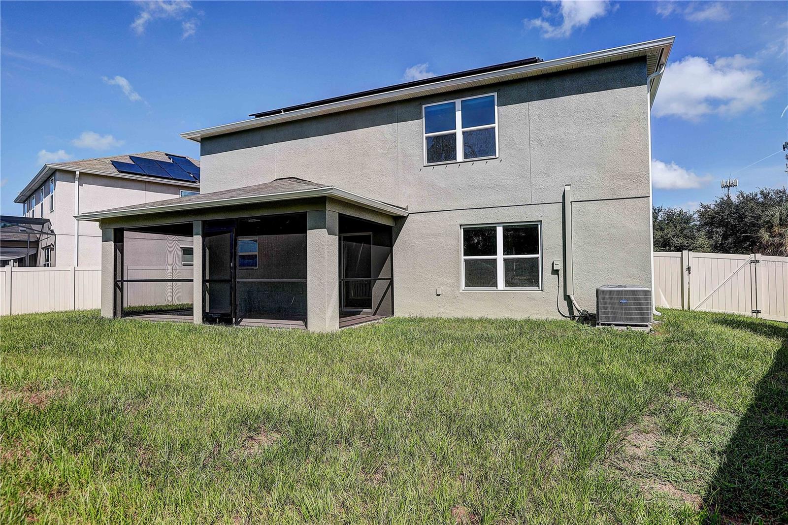 10502 MEDFORD LAKE DR