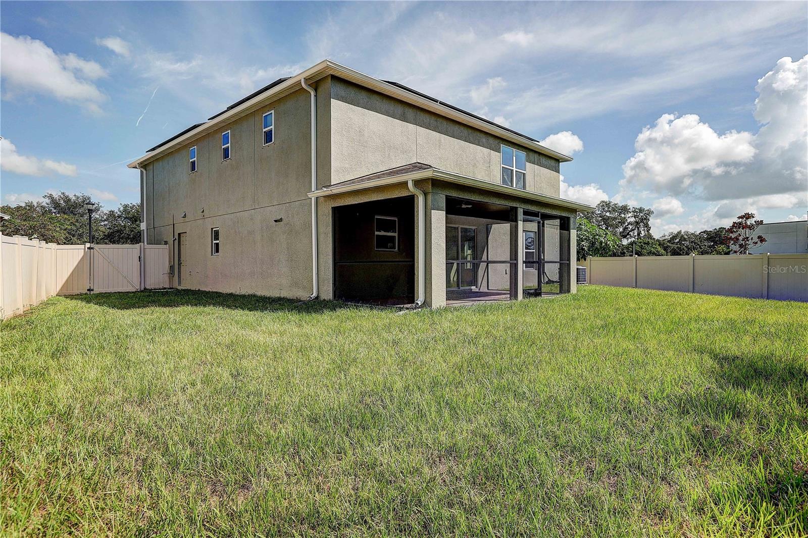 10502 MEDFORD LAKE DR