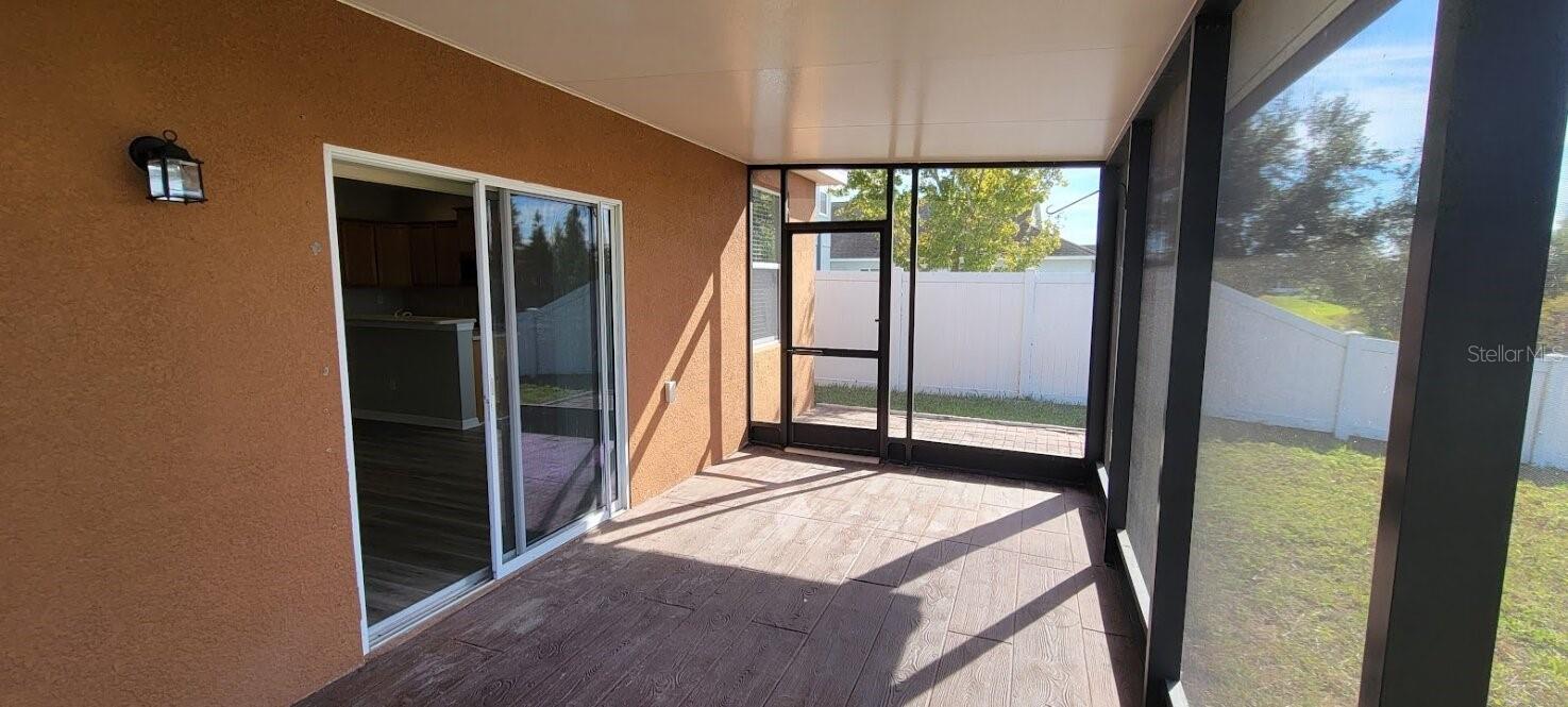 1739 BONITA BLUFF CT
