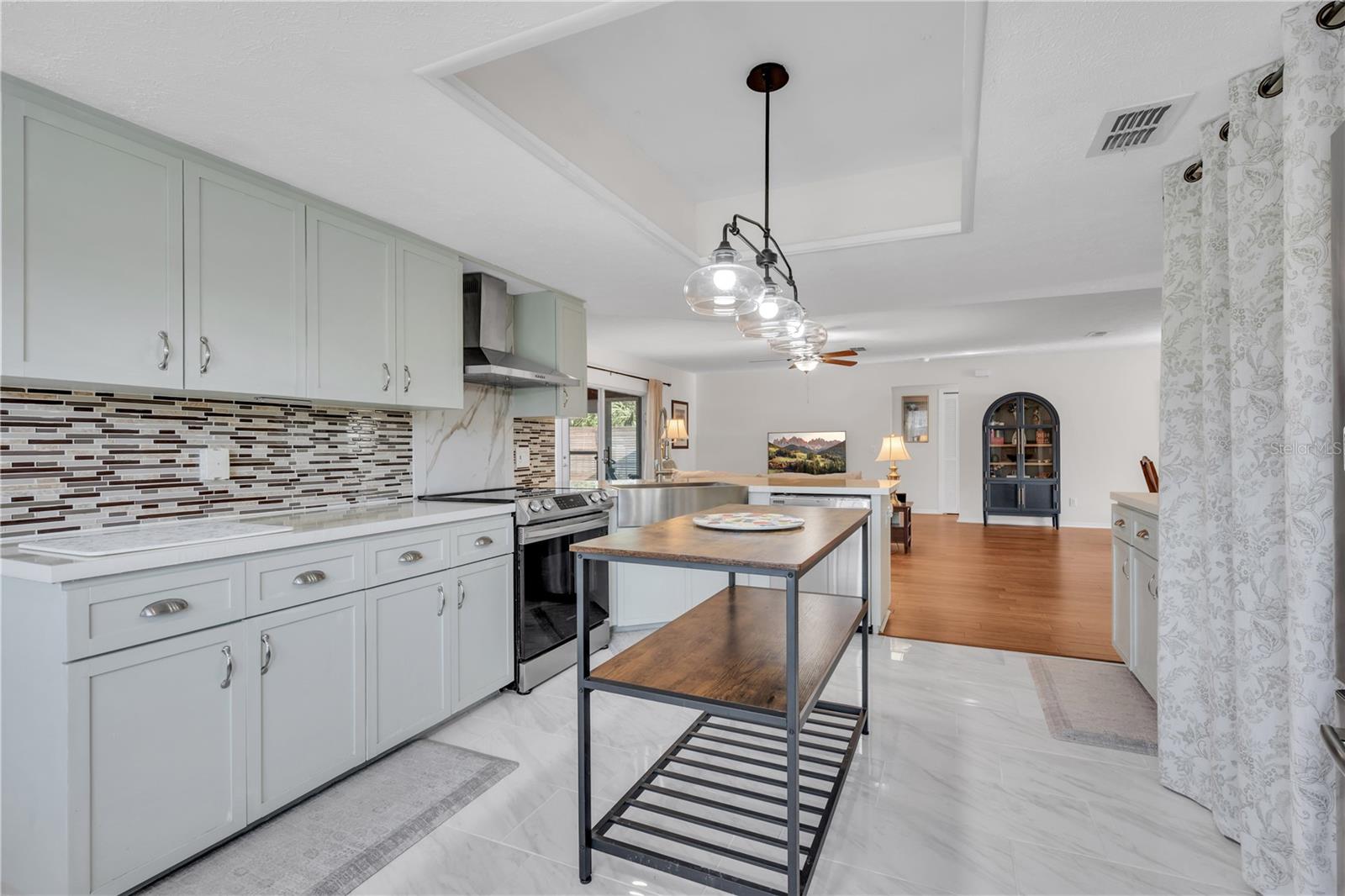 7801 ALAFIA DR