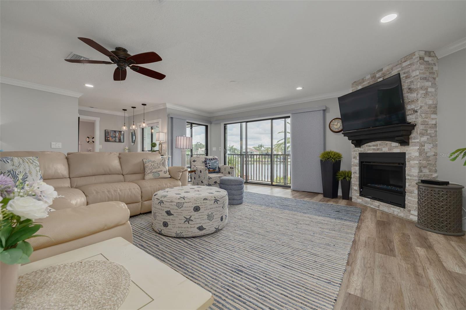 6206 BAYSIDE DR