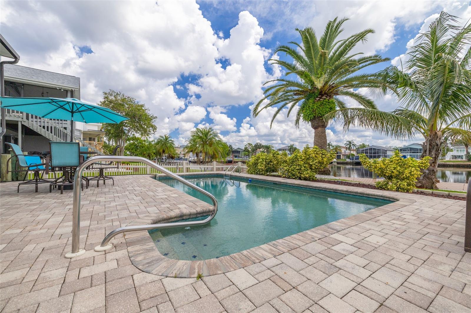 6206 BAYSIDE DR