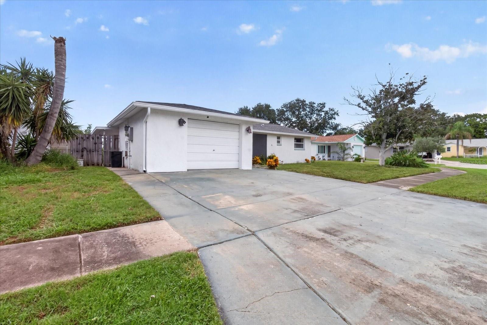 2217 HARRISON DR