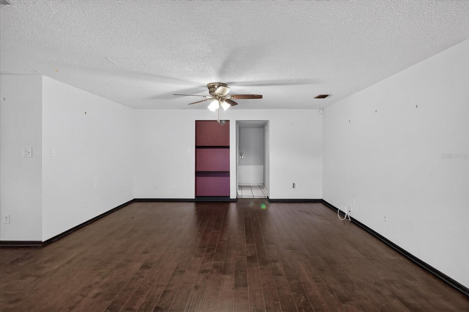 2217 HARRISON DR
