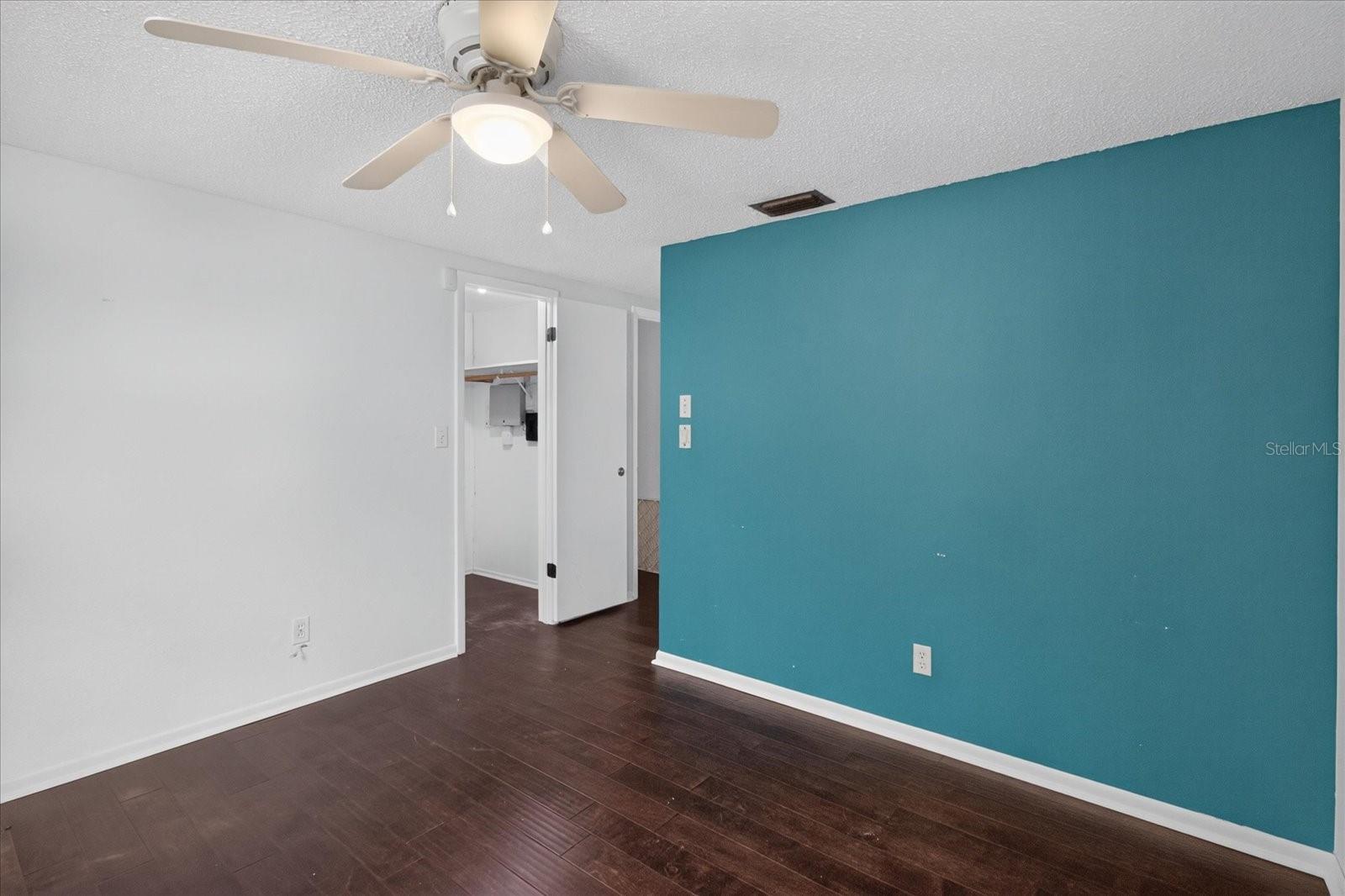 2217 HARRISON DR