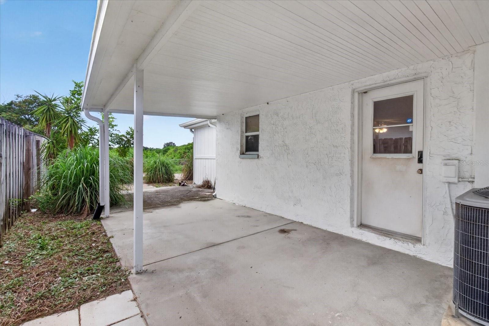 2217 HARRISON DR