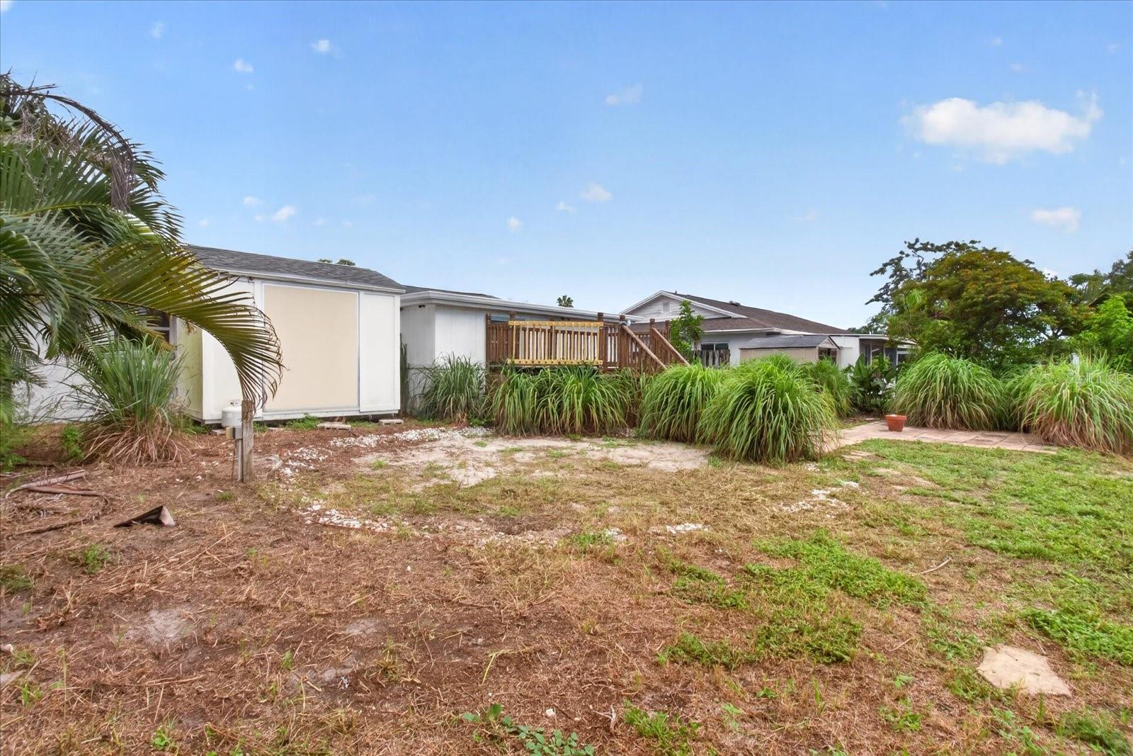 2217 HARRISON DR