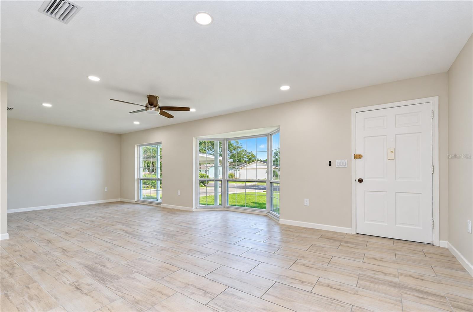 8013 W ELM ST