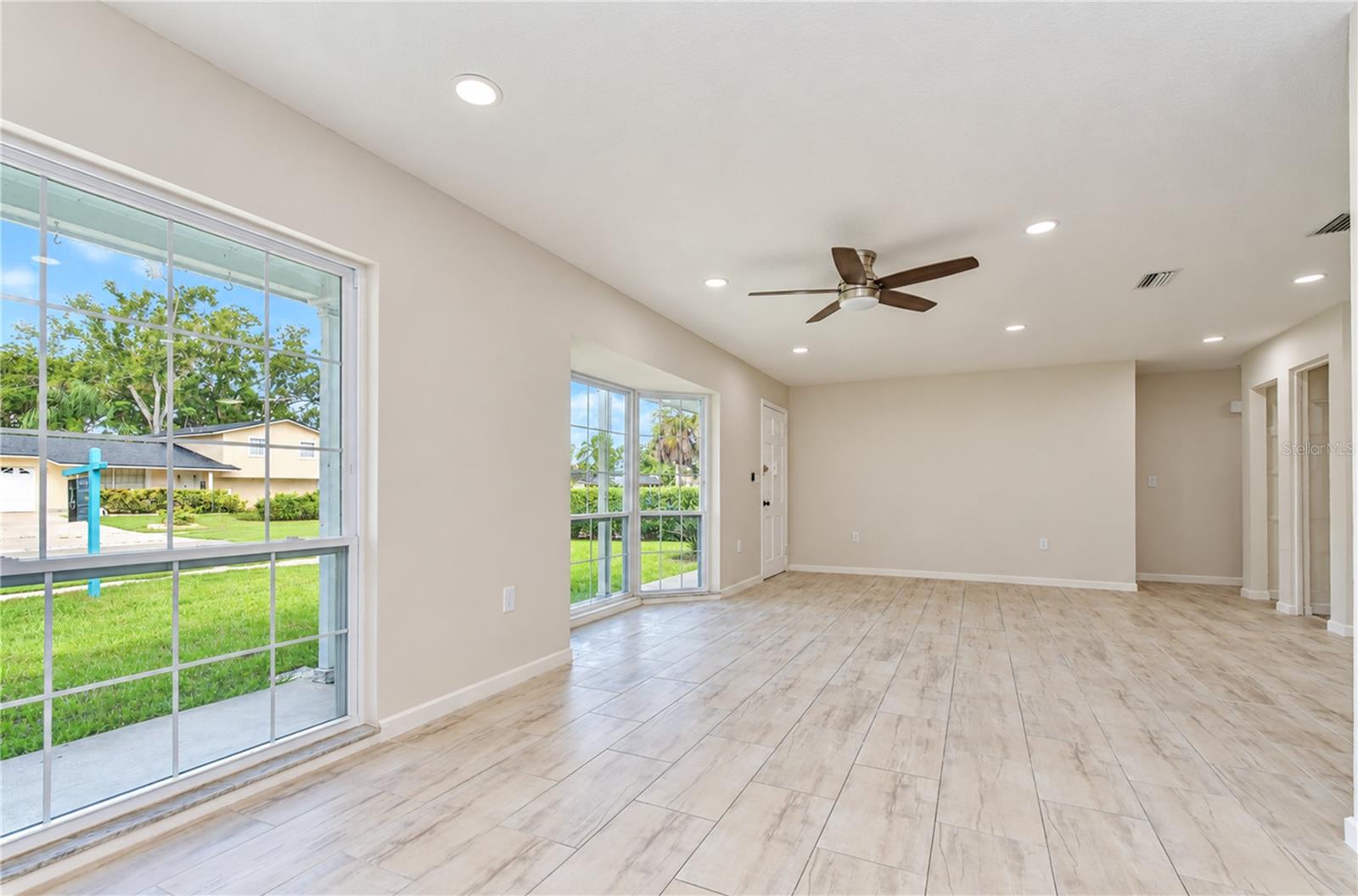 8013 W ELM ST