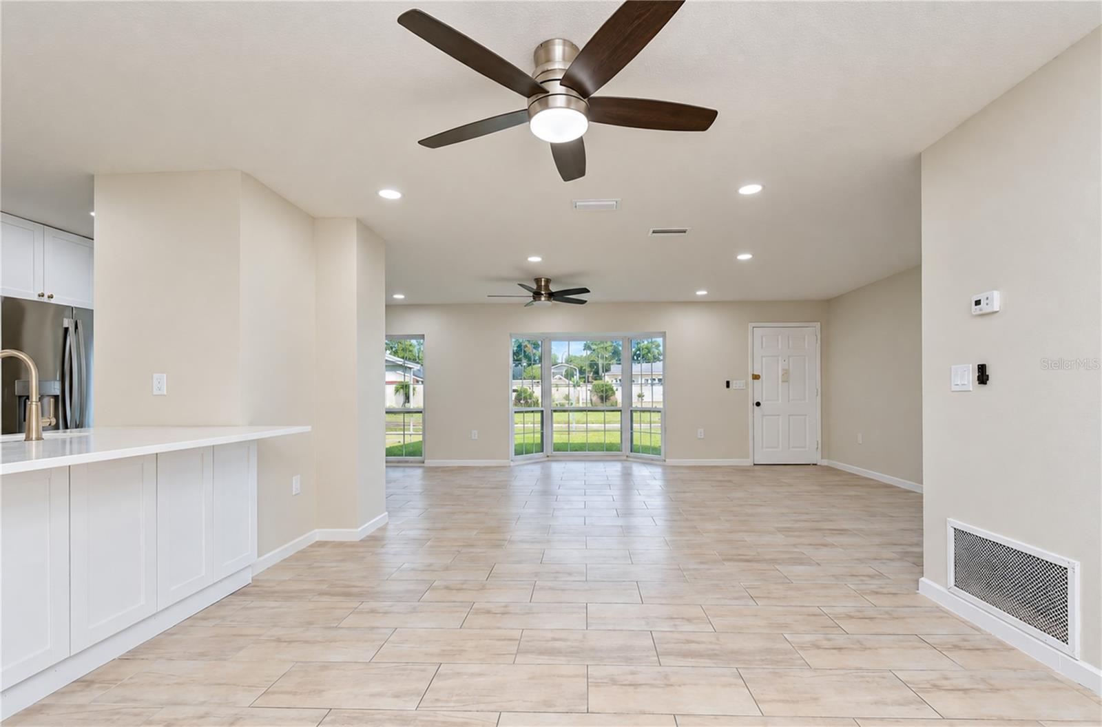 8013 W ELM ST