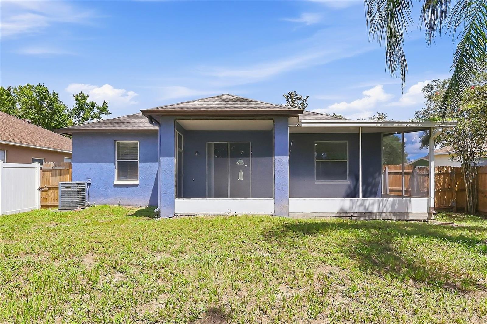 906 GRAND CANYON DR