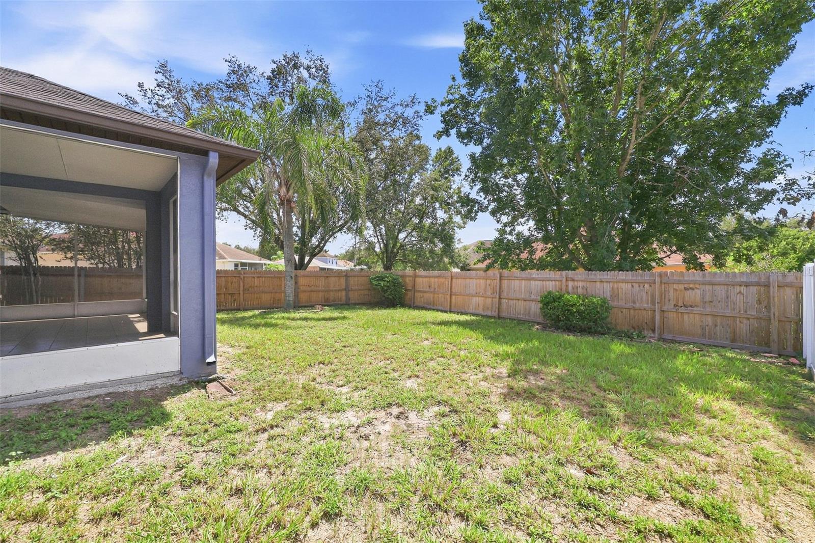 906 GRAND CANYON DR