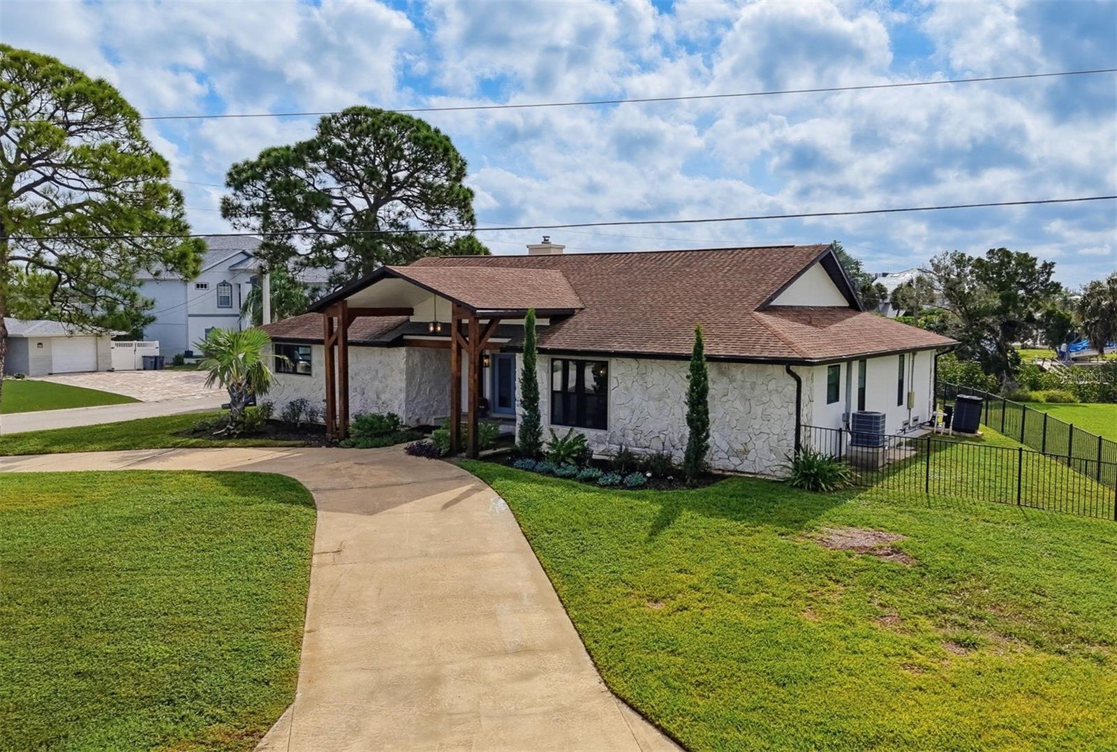 8136 BRIGHTON DRIVE
