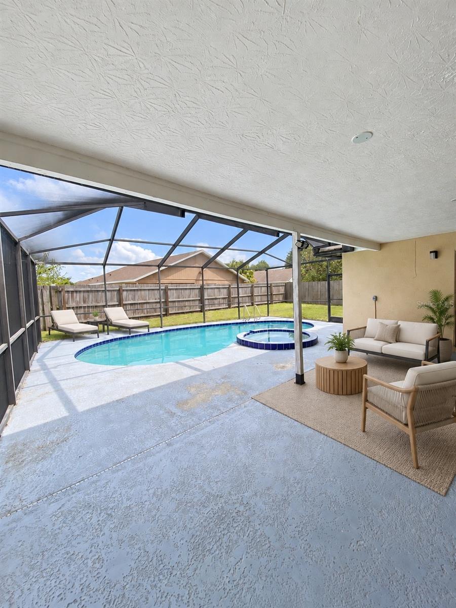 1912 ELK SPRING DR