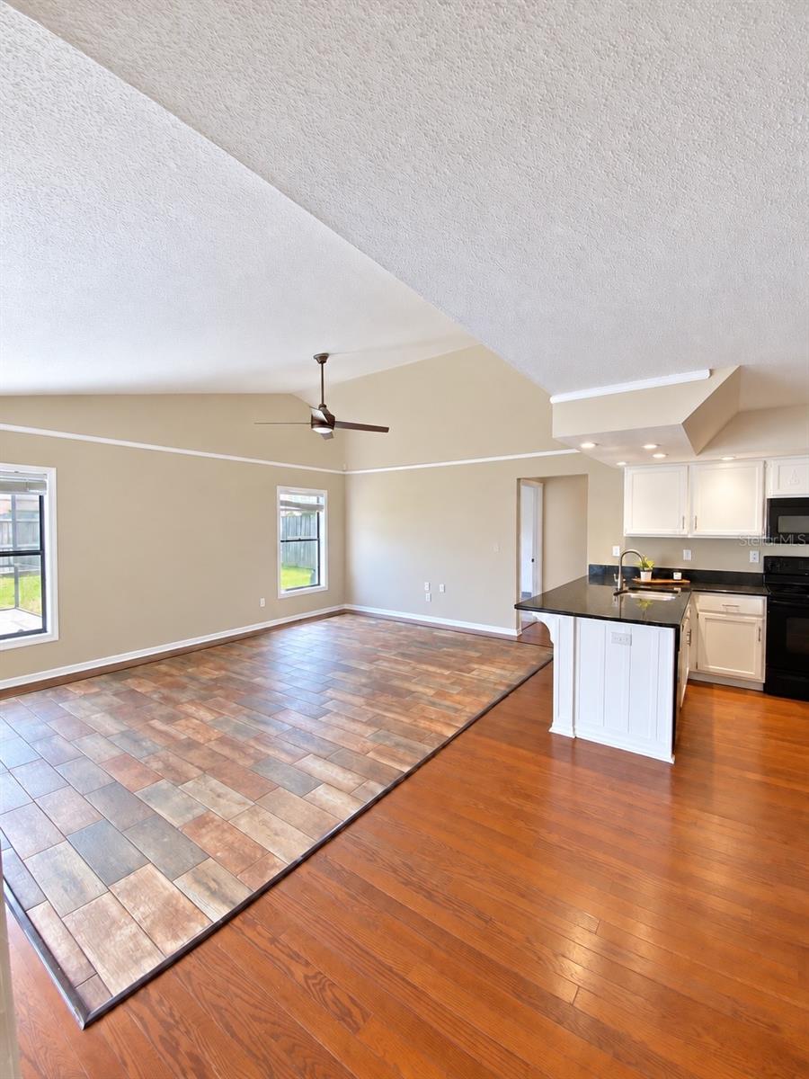 1912 ELK SPRING DR