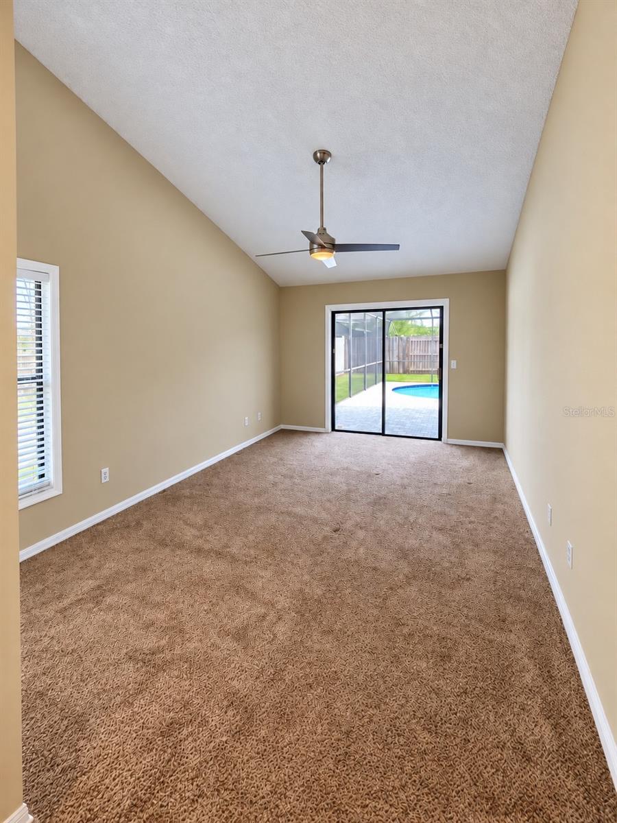1912 ELK SPRING DR
