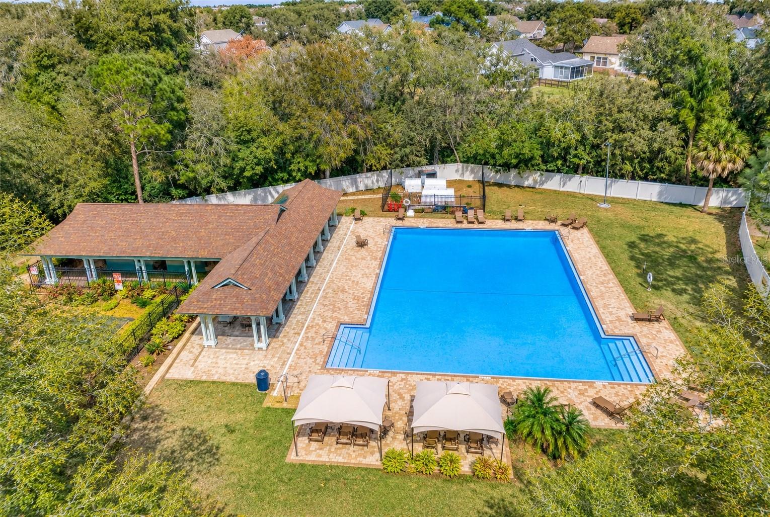 1912 ELK SPRING DR