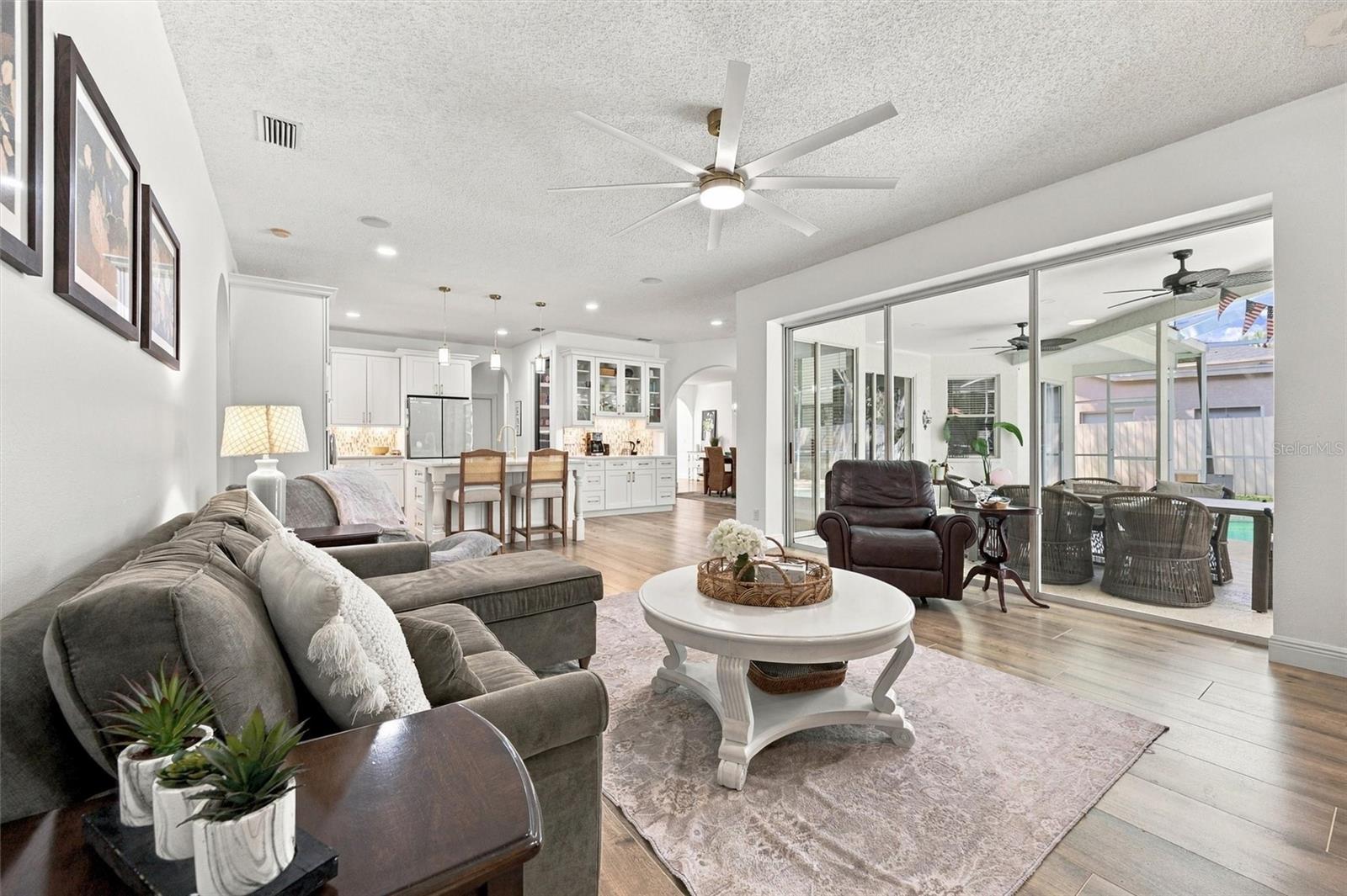 9316 KNIGHTSBRIDGE CT