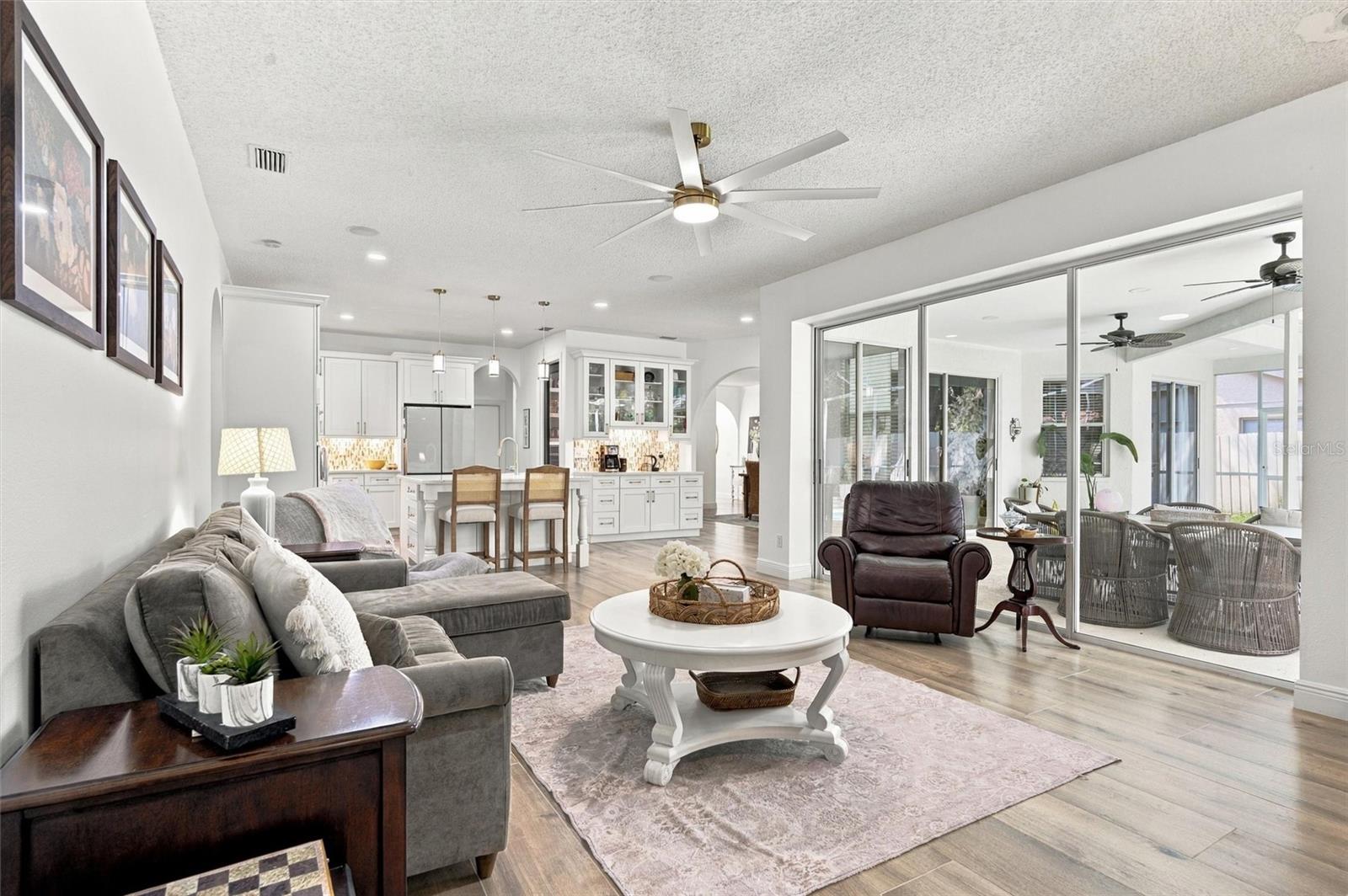 9316 KNIGHTSBRIDGE CT
