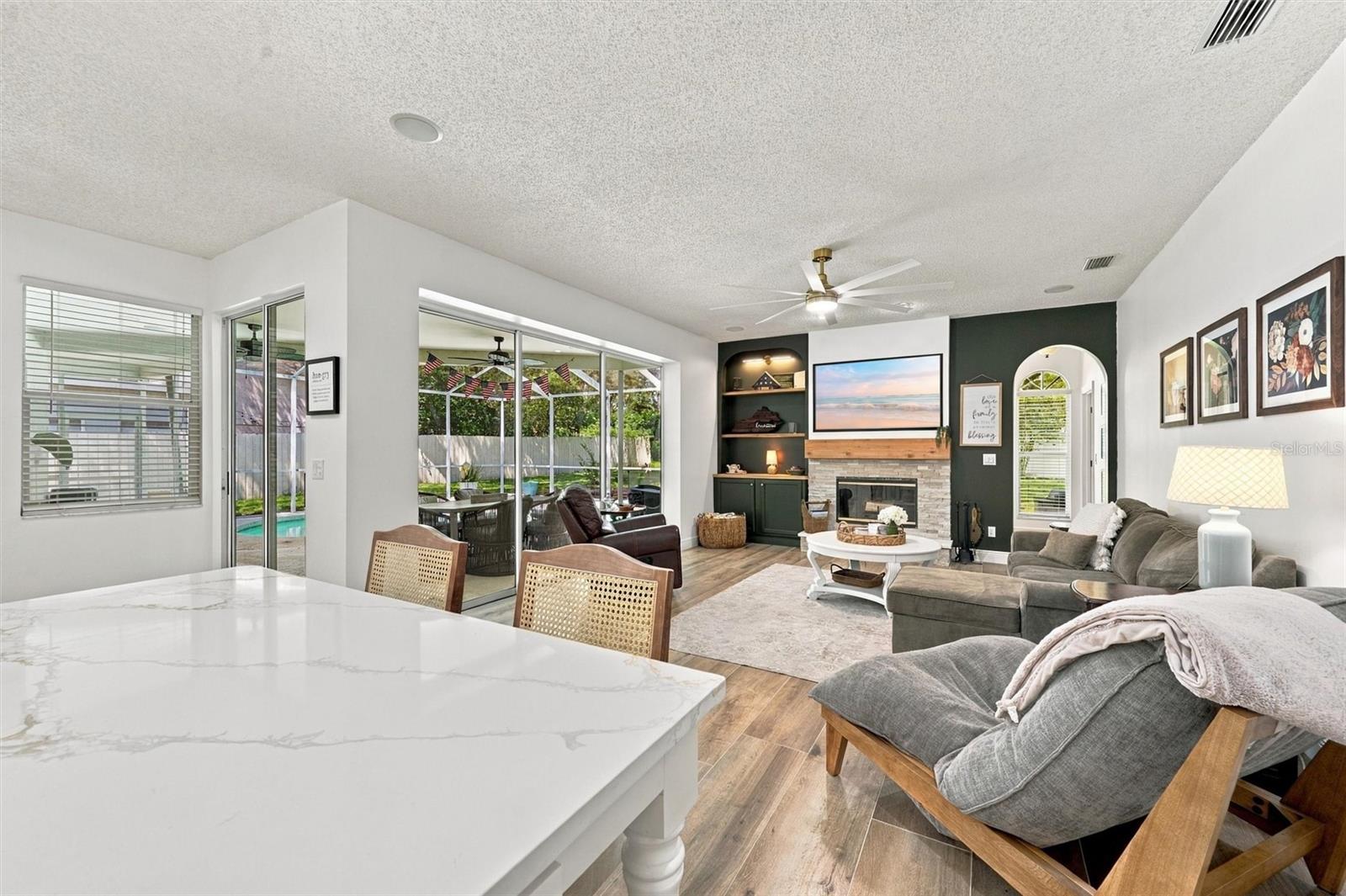 9316 KNIGHTSBRIDGE CT