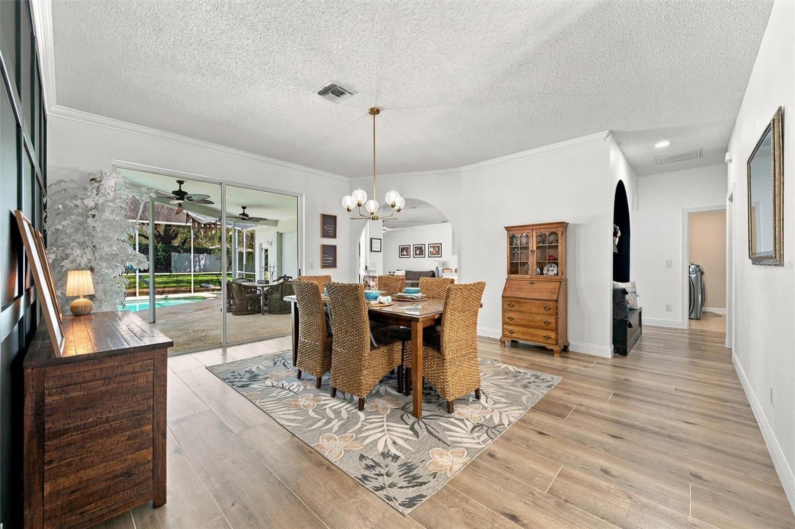 9316 KNIGHTSBRIDGE CT