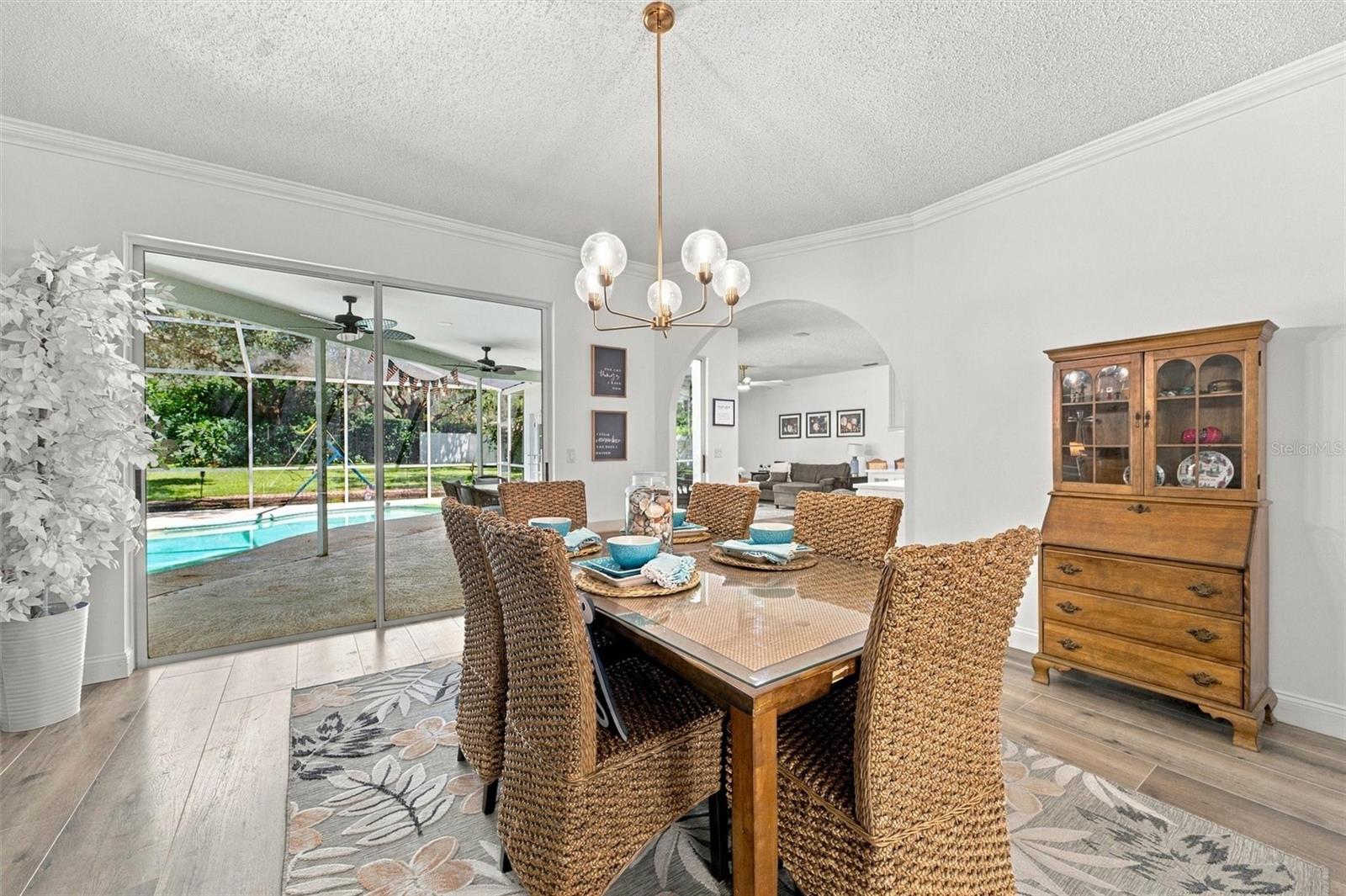 9316 KNIGHTSBRIDGE CT